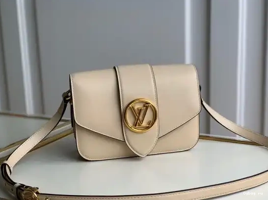 9 PONT VUITTON LOUIS 0515